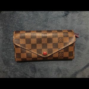 Louis Vuitton Josephine Wallet in Damier Ebene